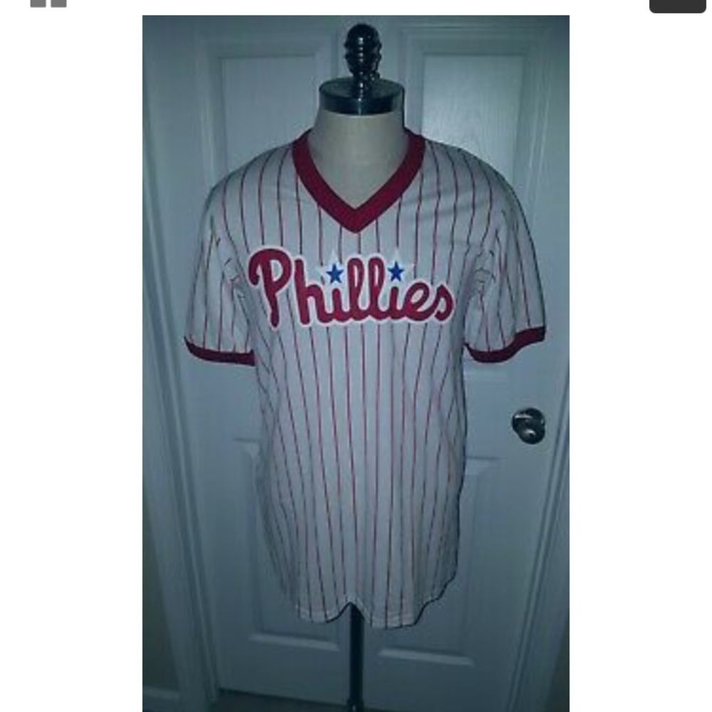 Vintage MLB Philadelphia Phillies V Neck